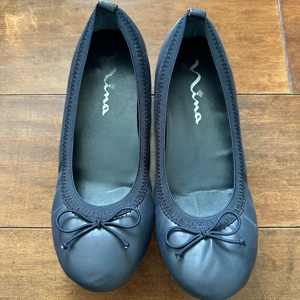 Nina girls flat